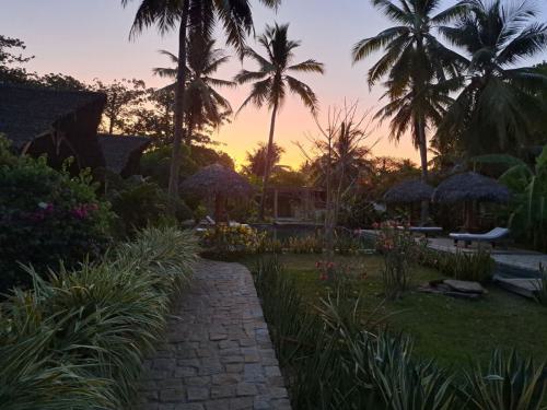 18 Uhr Nosy Be, Natshi Lodge